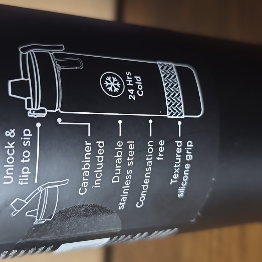26 OZ STAINLESS STEEL BOTTLE NWT - Picture 6 of 6